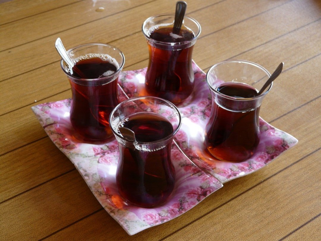 tureckie szklanki, herbata