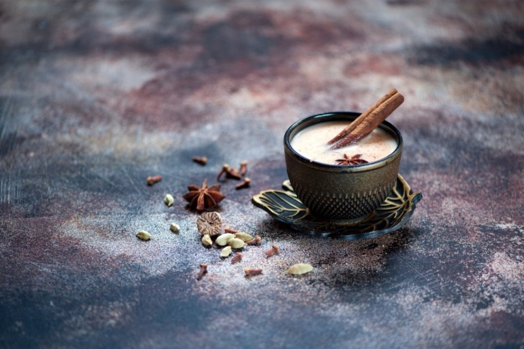 Herbata można przelewać do jednorazowych glinianych czarek ( nieszkliwione czarki).