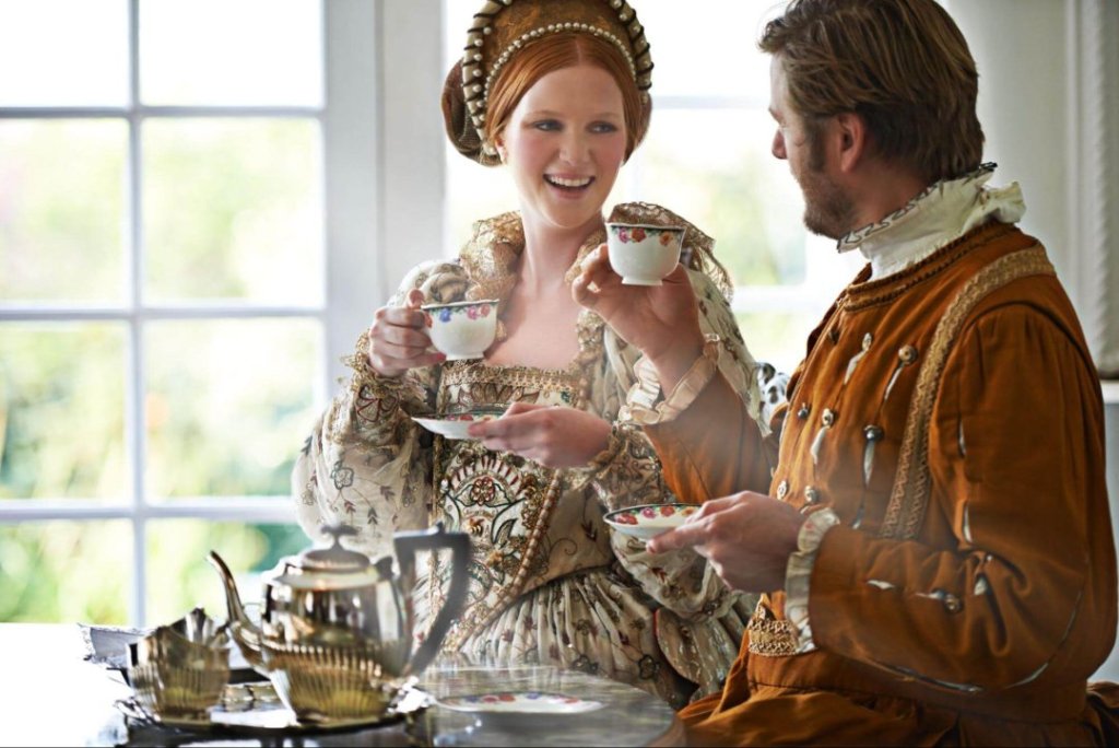 herbata na dworze królewskim, pita wśród wyższych sfer